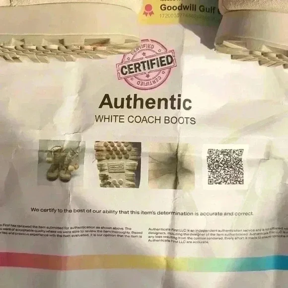 Coach Women's White Boots, size 7.5 - Picture 11 of 16